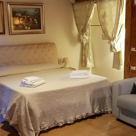 מלון Agriturismo La Sorgente Di Nepi מראה חיצוני תמונה